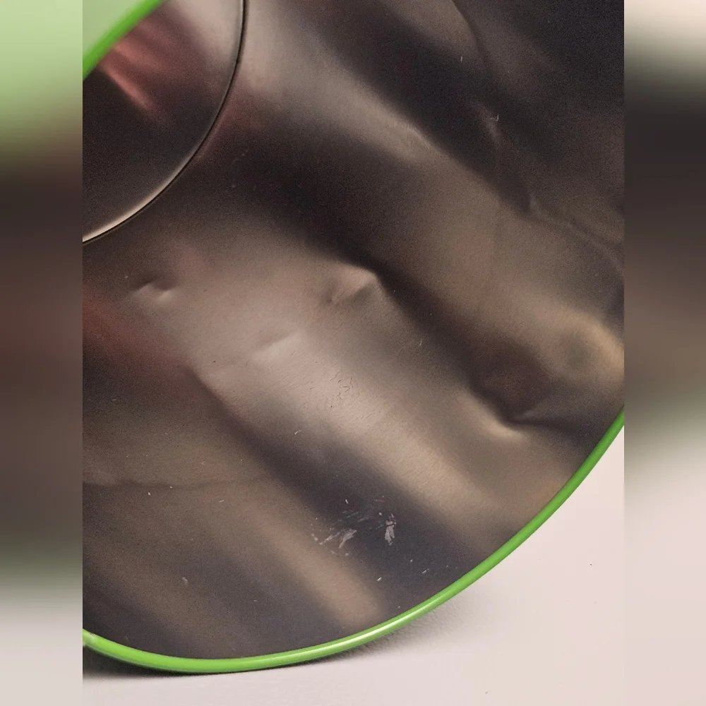 [Arbonne] Signature Green Storage Tin - Picture 10 of 16